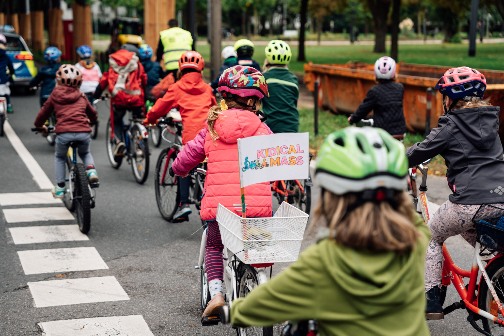 Fahrraddemo mit Kids.