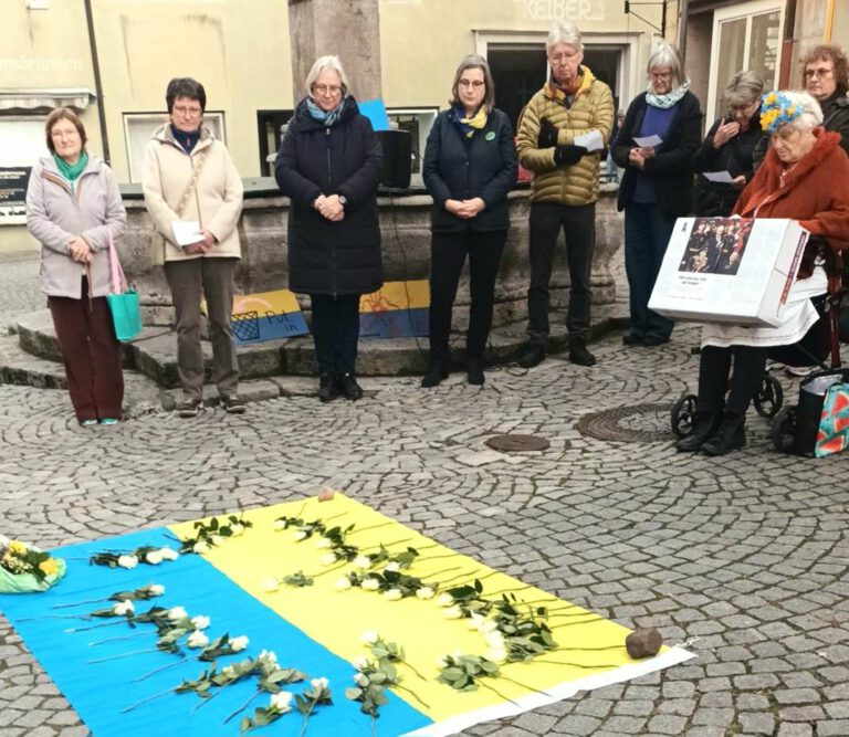 Mahnwache „4 Jahre Krieg in der Ukraine“