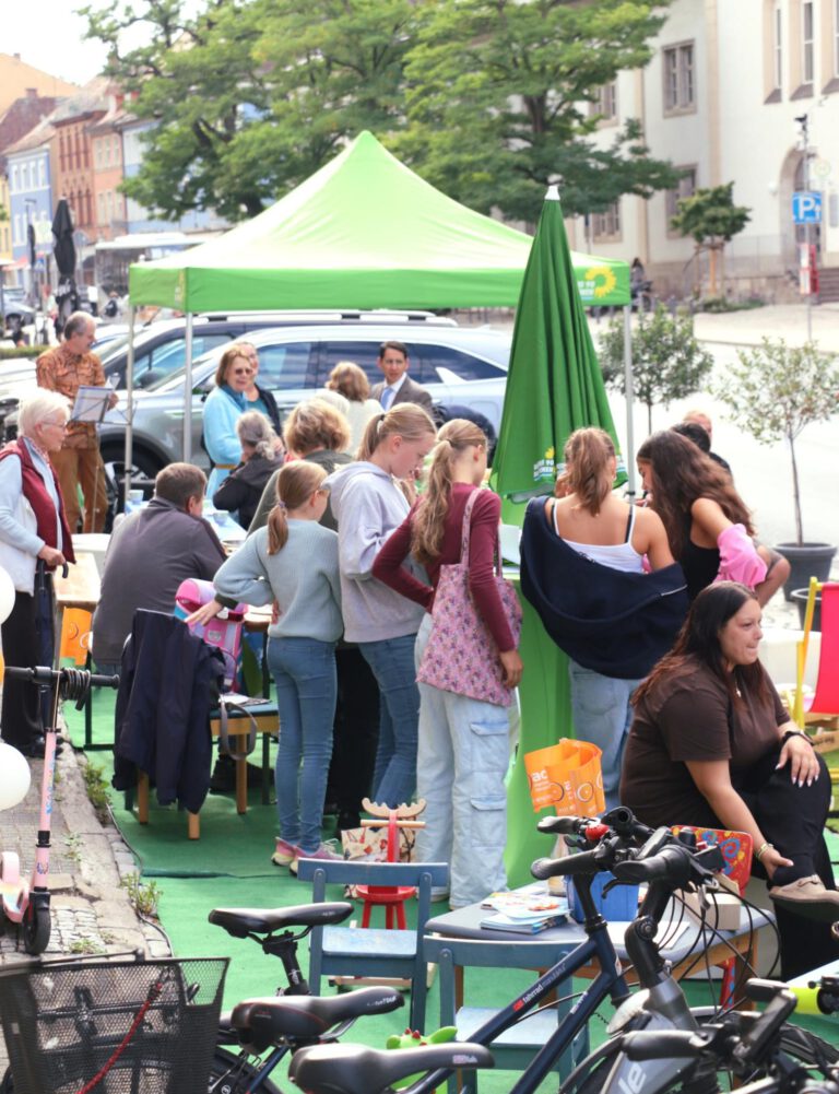 PARK(ing) Day bringt Leben auf triste Parkflächen